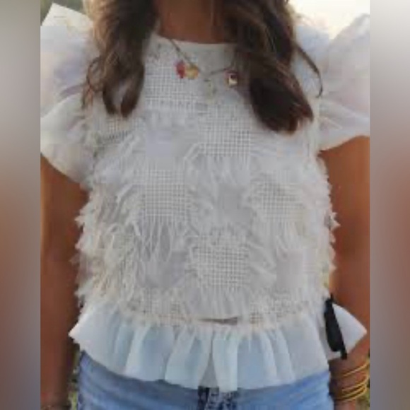 &MERCI Elegant Ivory Ruffle Blouse size L - Picture 2 of 15